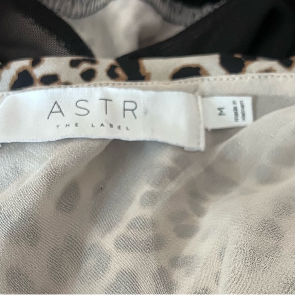 ASTR The Label Leopard Print Bodysuit Top Size Medium - Picture 9 of 11